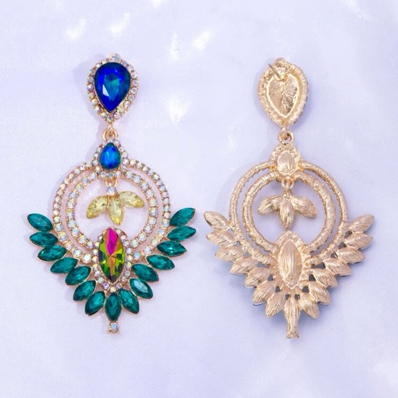 Rhinestone Fashion Earrings - Picture 2 of 5